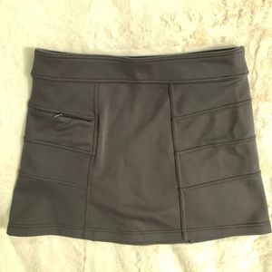 Athleta fleece lined mini skirt, Dark grey, Medium